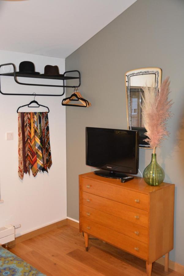 Mézières, Ravissante Suite. Appartement